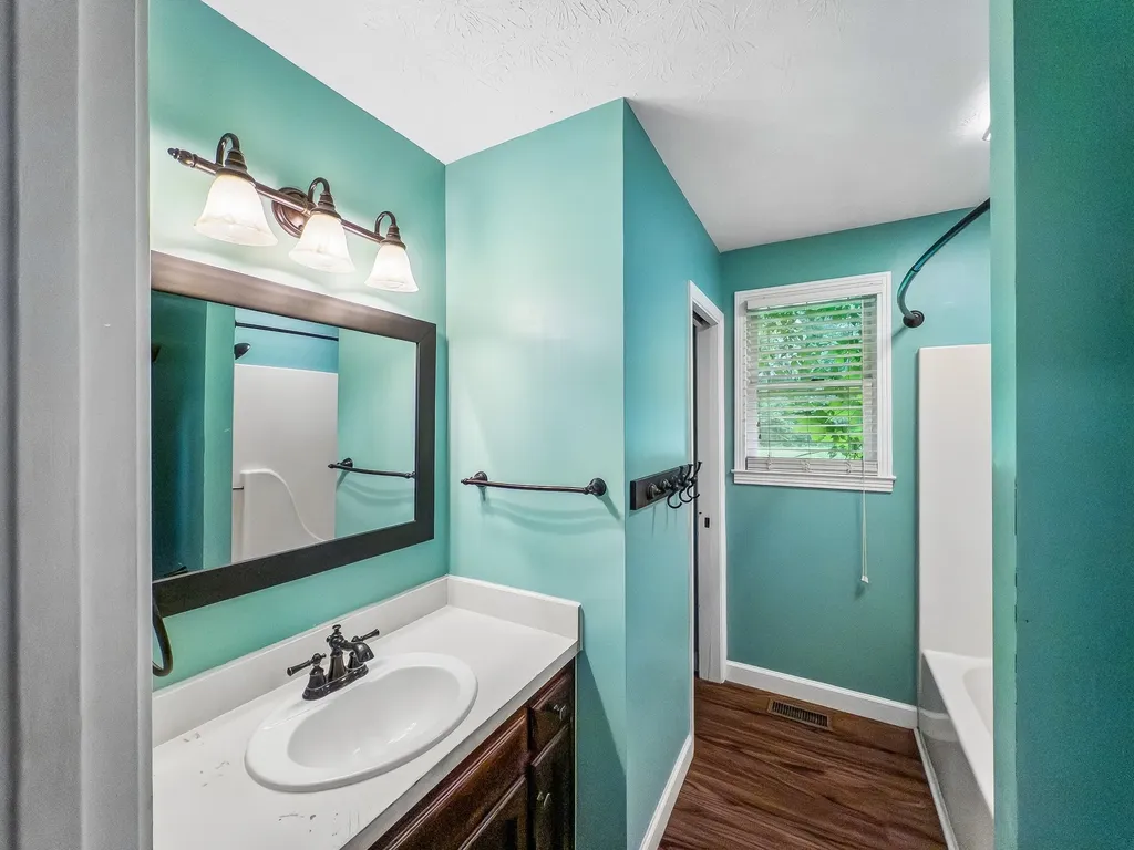 1301 Poplar Ridge Road White House TN 37188