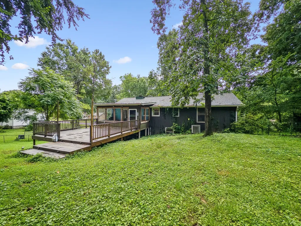 1301 Poplar Ridge Road White House TN 37188