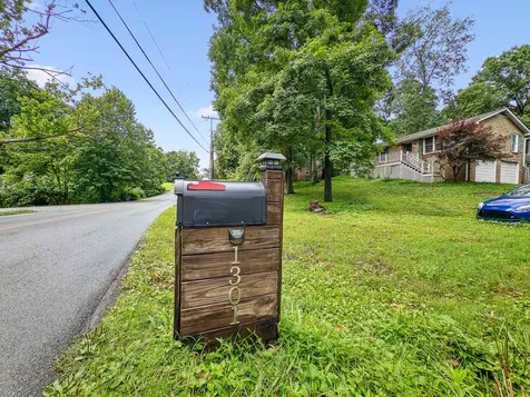 1301 Poplar Ridge Road White House TN 37188