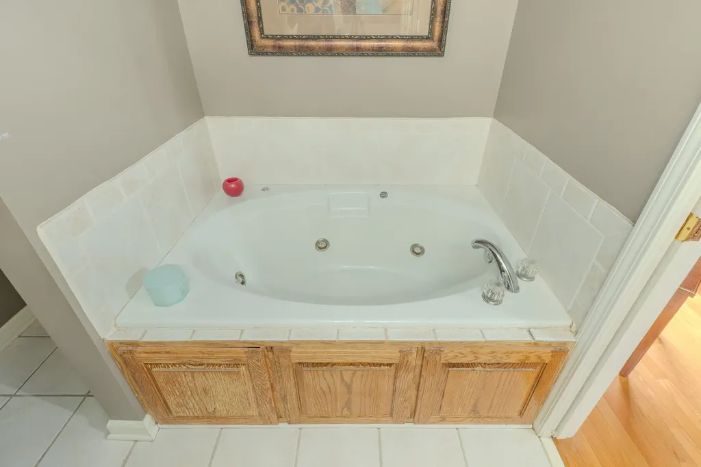 233 Lone Oak Drive White House TN 37188