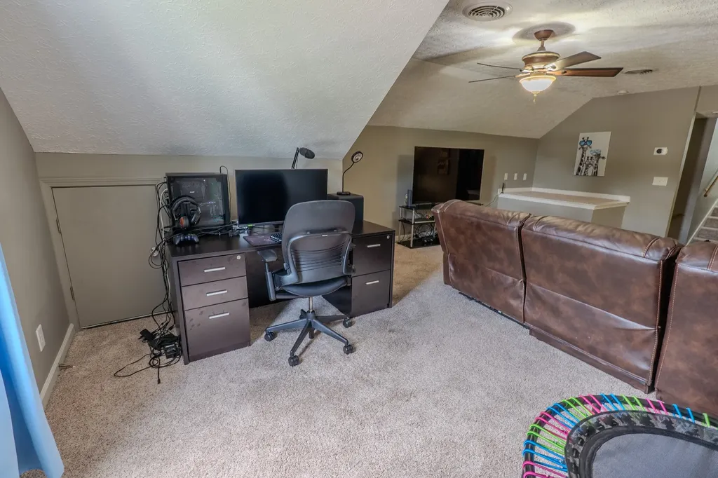 233 Lone Oak Drive White House TN 37188