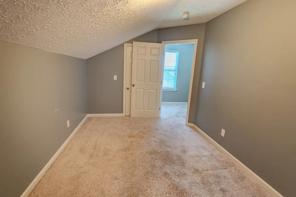 233 Lone Oak Drive White House TN 37188