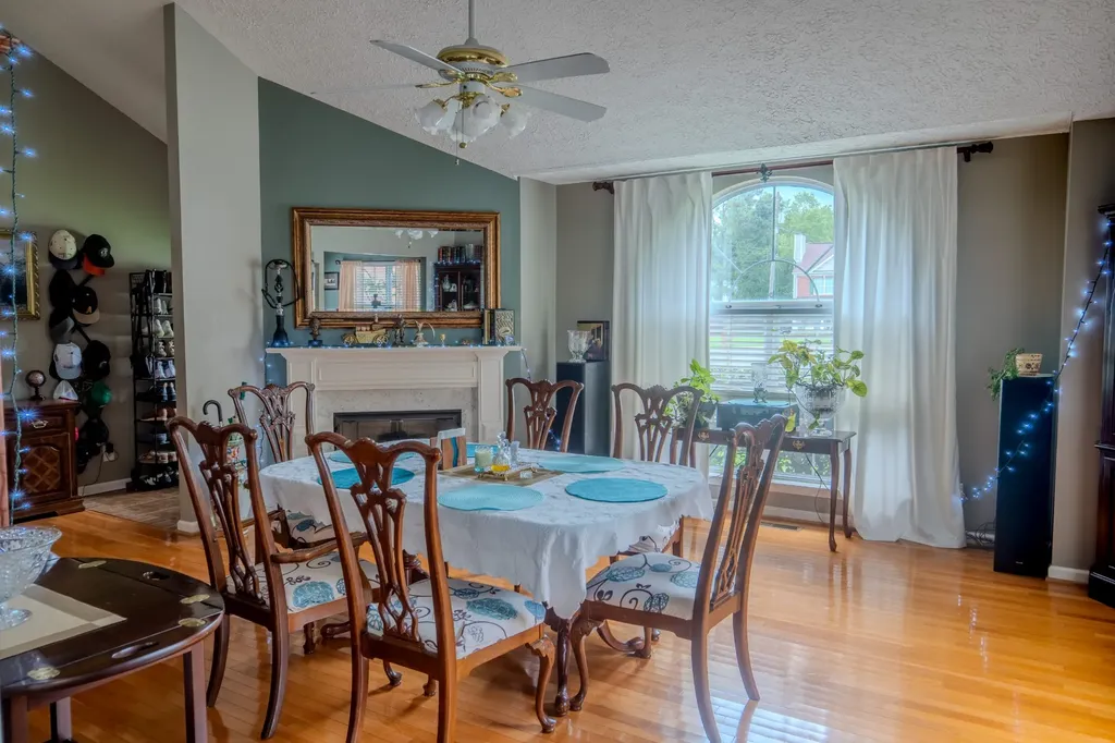 233 Lone Oak Drive White House TN 37188