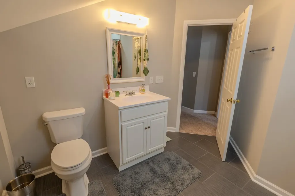 233 Lone Oak Drive White House TN 37188