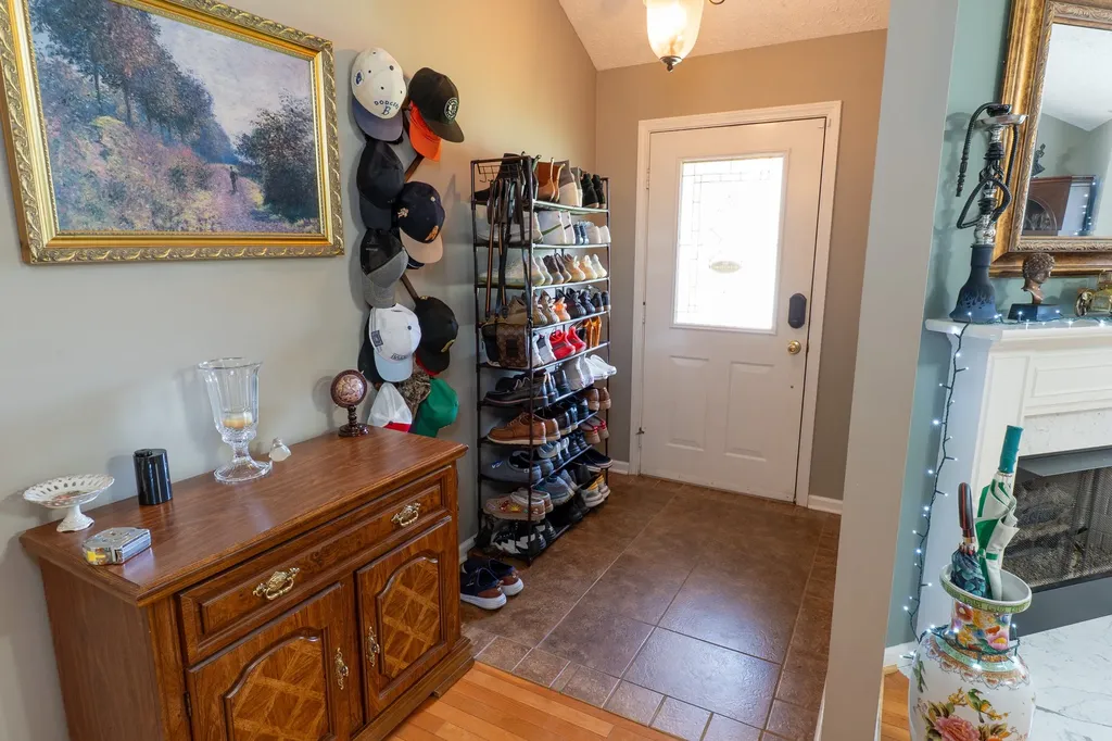 233 Lone Oak Drive White House TN 37188
