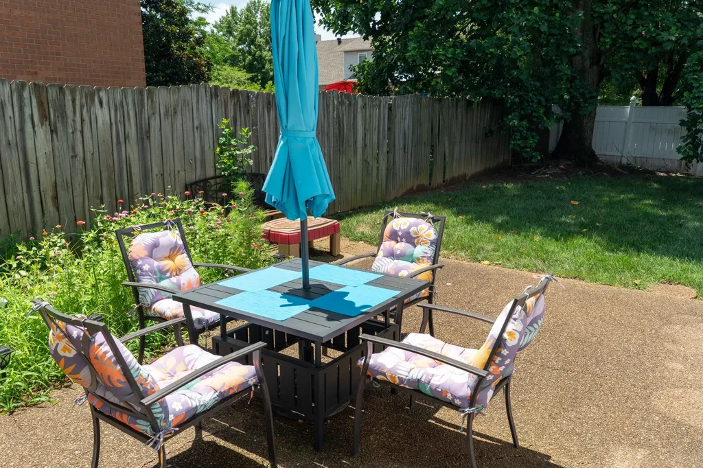 233 Lone Oak Drive White House TN 37188