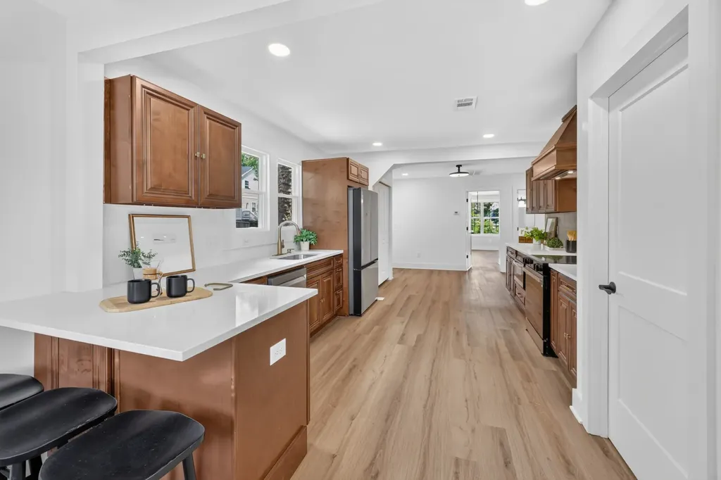 1620A Lillian Street Nashville TN 37206