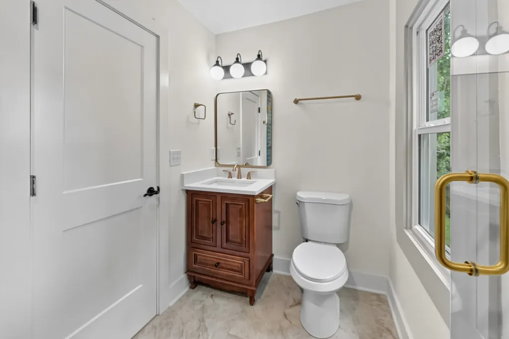 1620A Lillian Street Nashville TN 37206