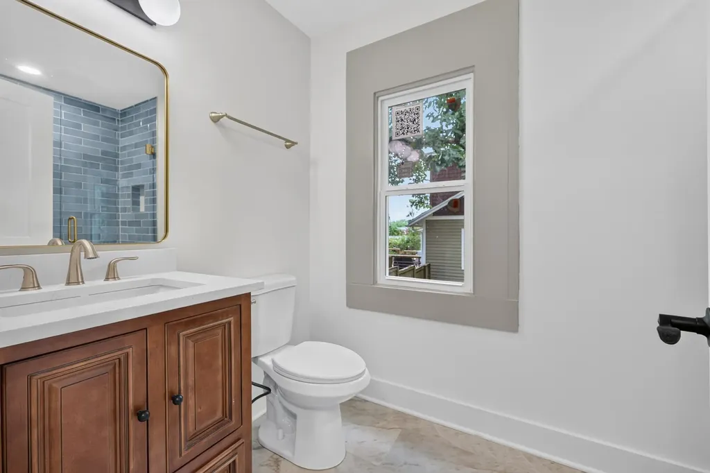 1620A Lillian Street Nashville TN 37206