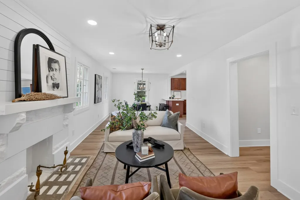 1620A Lillian Street Nashville TN 37206