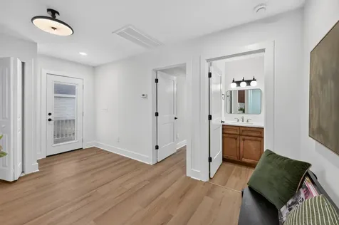 1620A Lillian Street Nashville TN 37206