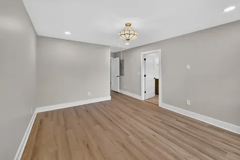 1620A Lillian Street Nashville TN 37206