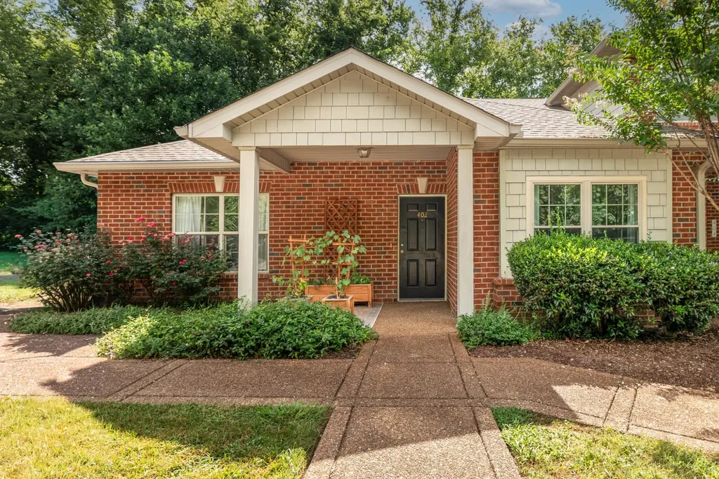 402 Cashmere Drive Thompsons Station TN 37179