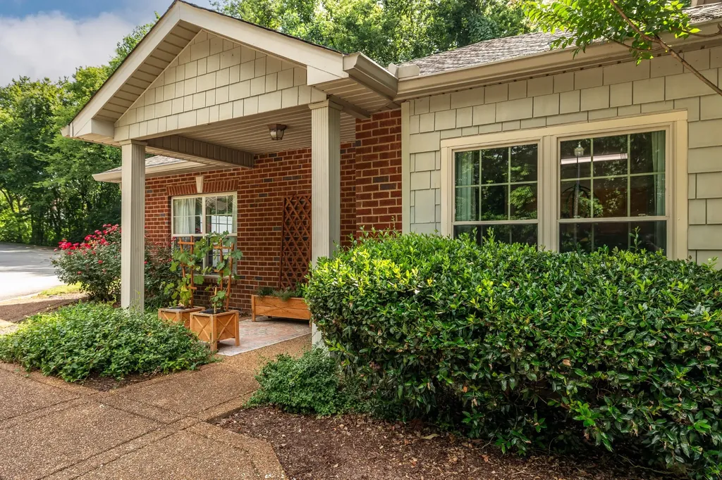 402 Cashmere Drive Thompsons Station TN 37179