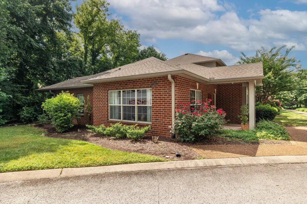 402 Cashmere Drive Thompsons Station TN 37179