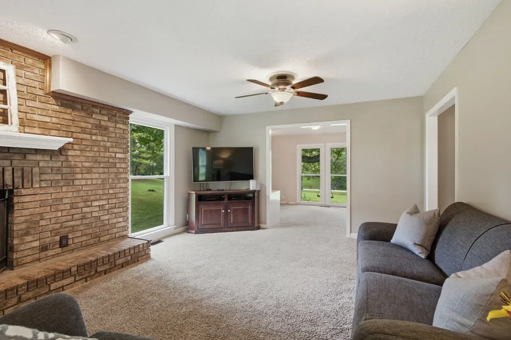 1829 Fox Chase Drive Goodlettsville TN 37072