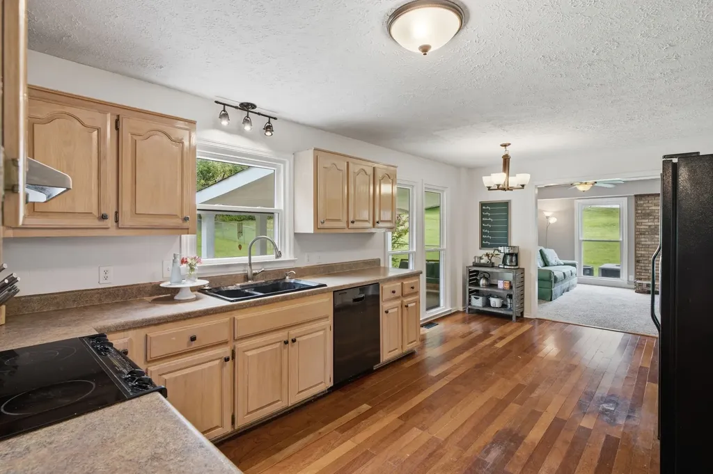 1829 Fox Chase Drive Goodlettsville TN 37072