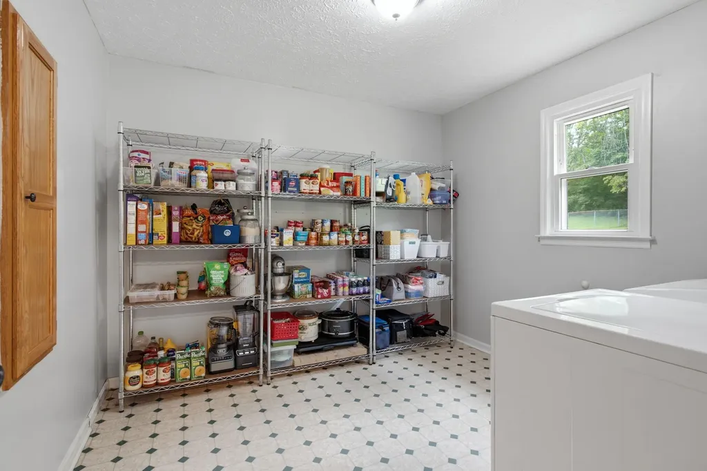 1829 Fox Chase Drive Goodlettsville TN 37072