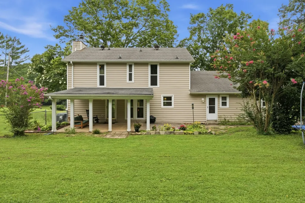 1829 Fox Chase Drive Goodlettsville TN 37072