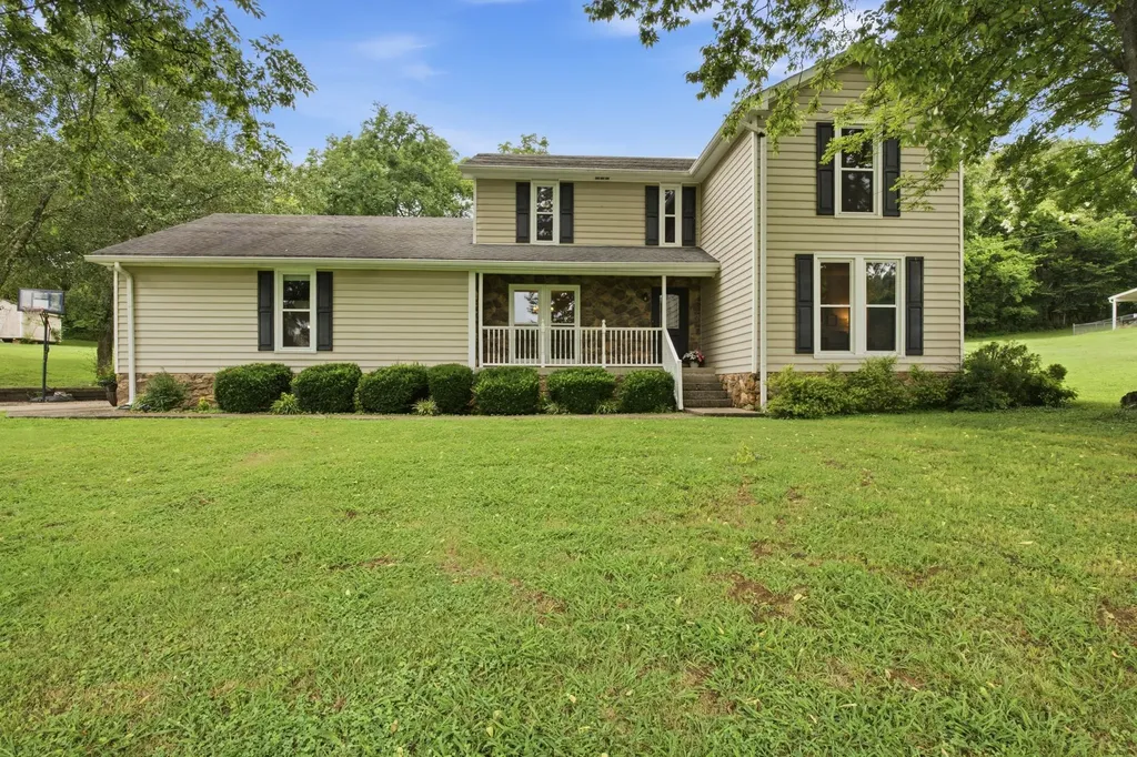 1829 Fox Chase Drive Goodlettsville TN 37072