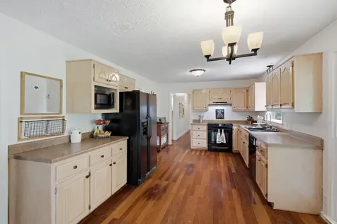 1829 Fox Chase Drive Goodlettsville TN 37072