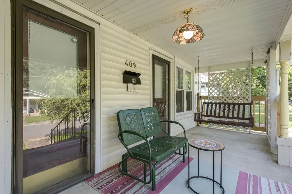 409 S 11th Street Clarksville TN 37040