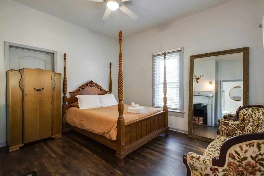 409 S 11th Street Clarksville TN 37040