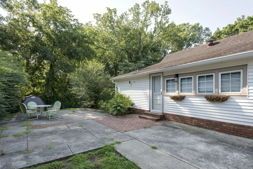 409 S 11th Street Clarksville TN 37040