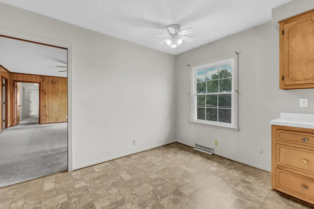 106 Crestmore Drive Clarksville TN 37040