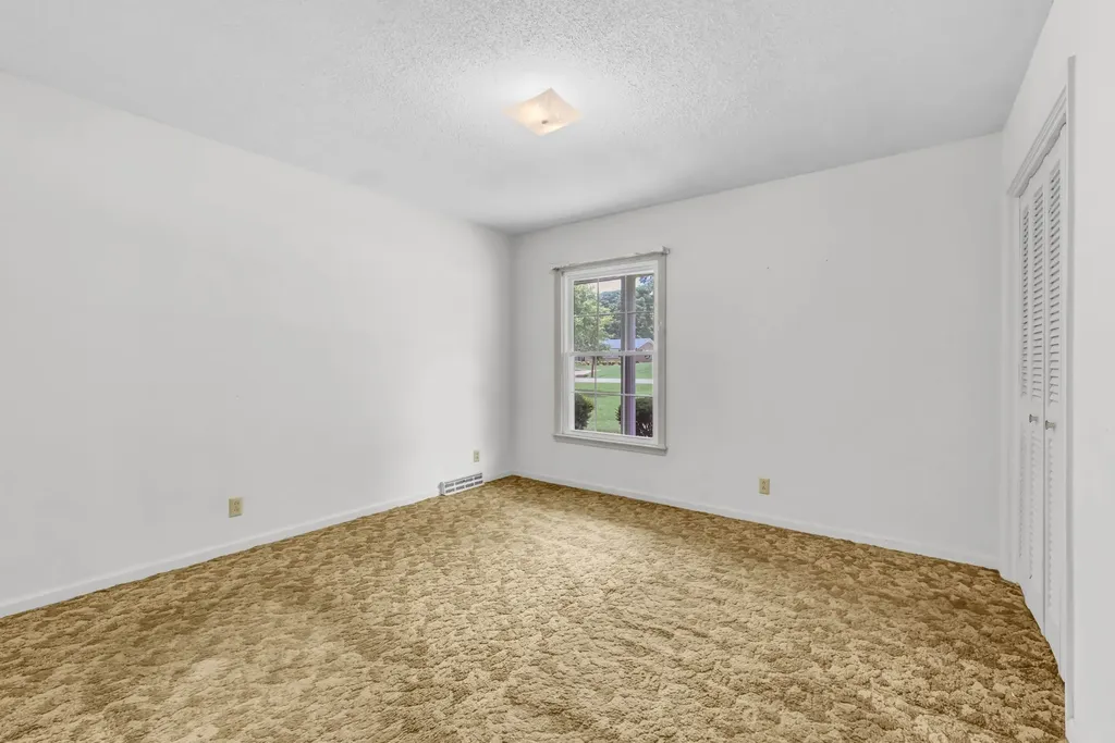 106 Crestmore Drive Clarksville TN 37040