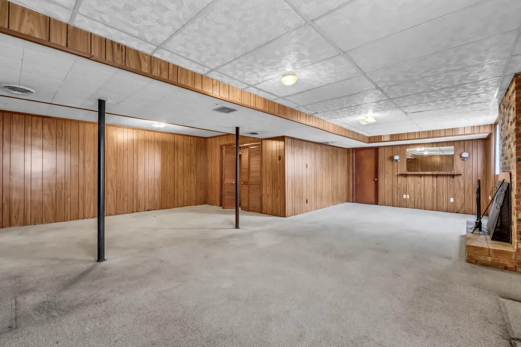 106 Crestmore Drive Clarksville TN 37040