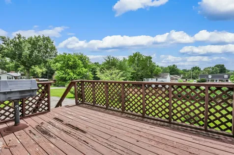 106 Crestmore Drive Clarksville TN 37040