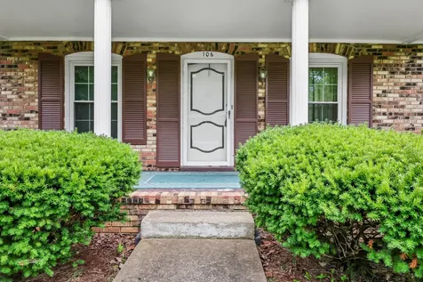 106 Crestmore Drive Clarksville TN 37040