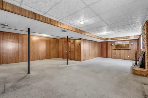 106 Crestmore Drive Clarksville TN 37040