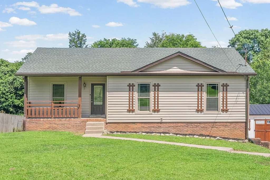 2607 Cummings Circle Clarksville TN 37042
