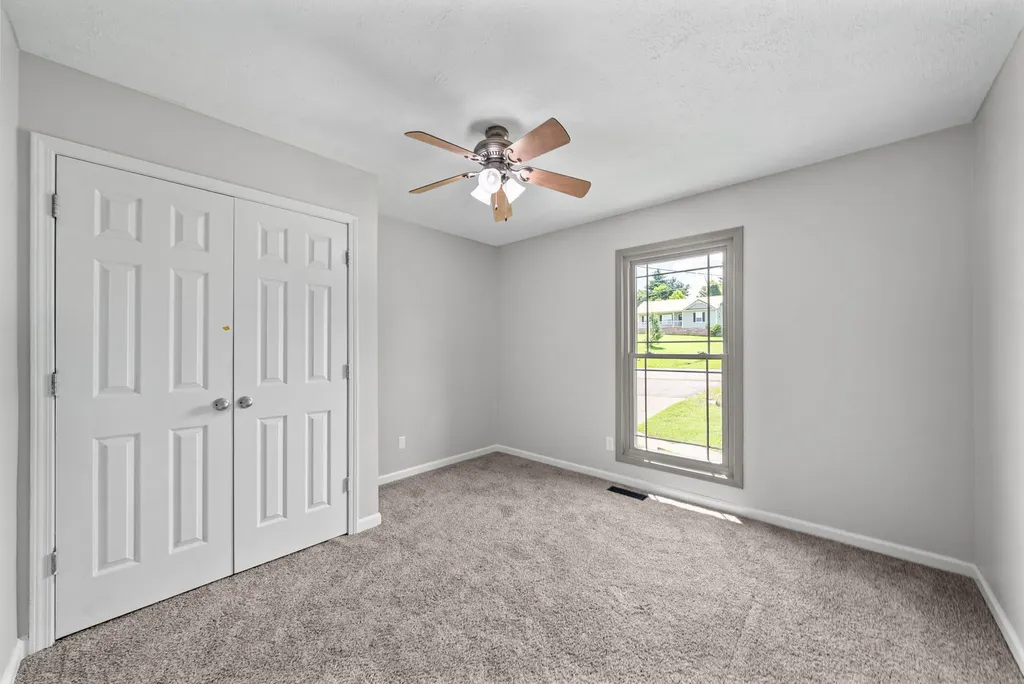 2607 Cummings Circle Clarksville TN 37042