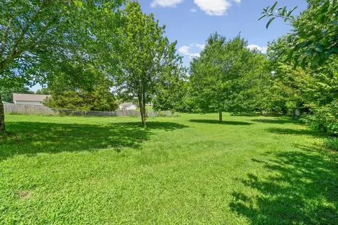 2607 Cummings Circle Clarksville TN 37042