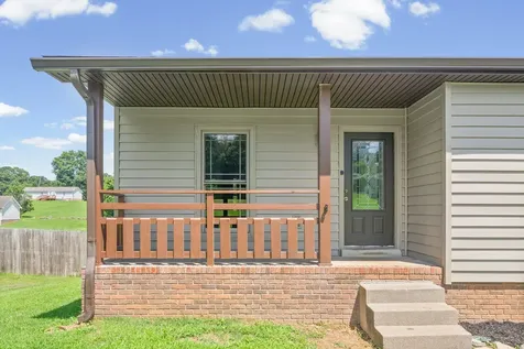 2607 Cummings Circle Clarksville TN 37042