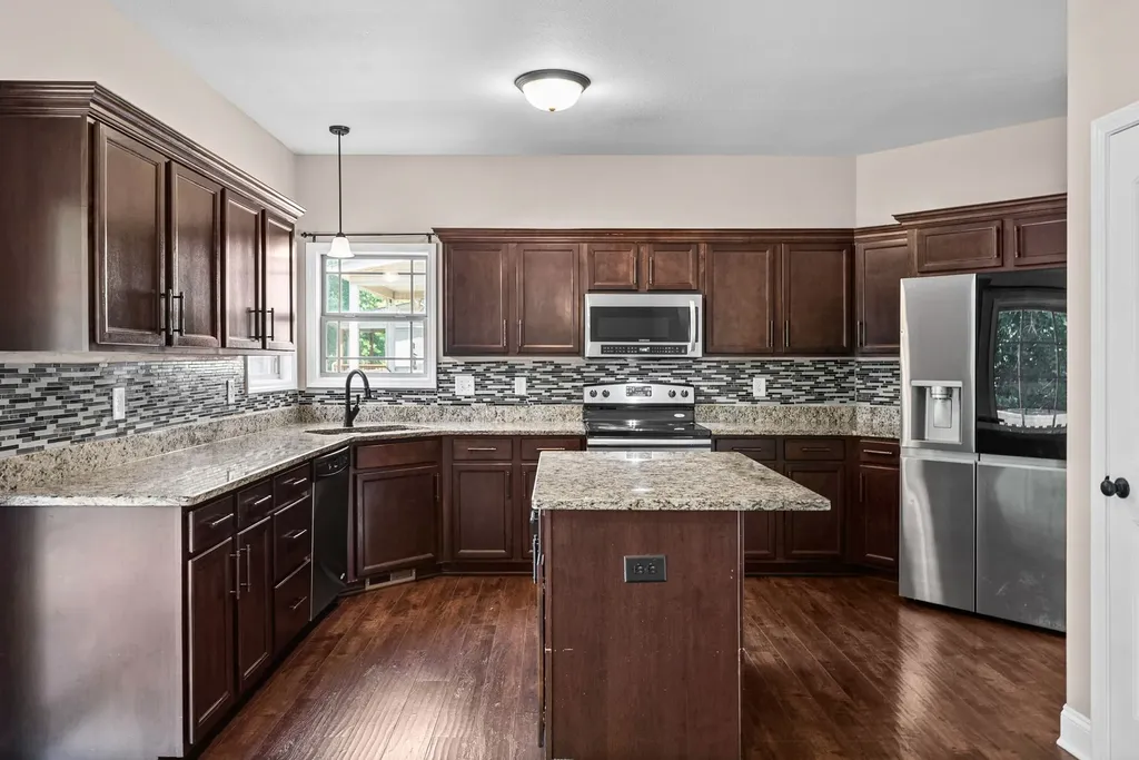 1272 Brigade Drive Clarksville TN 37043