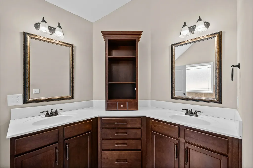 1272 Brigade Drive Clarksville TN 37043