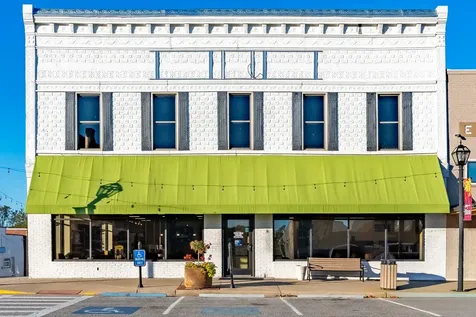 70 Public Square Elkton KY 42220