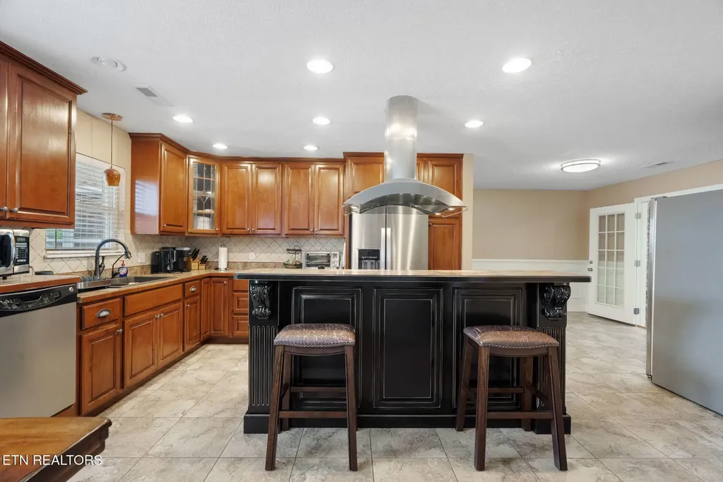 1018 Southwind Circle Dandridge TN 37725