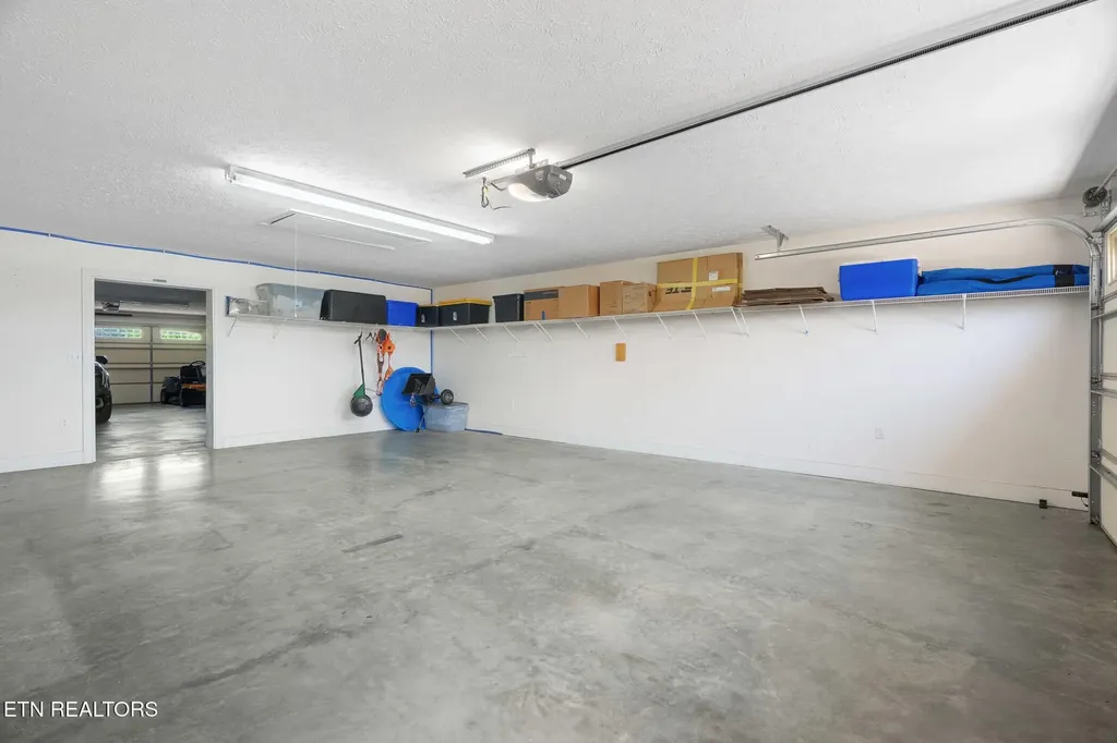 1018 Southwind Circle Dandridge TN 37725