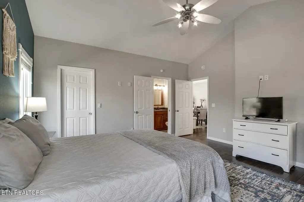 417 River Road Loudon TN 37774