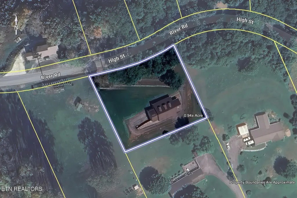 417 River Road Loudon TN 37774