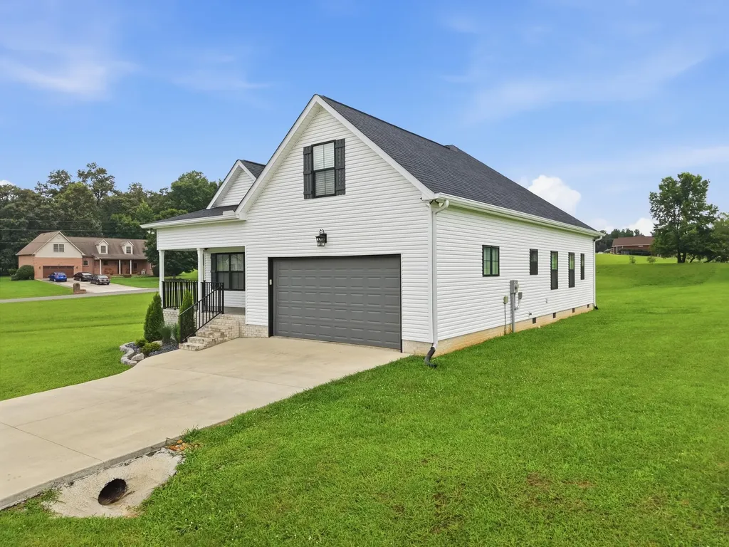 35 Monica Street Mcminnville TN 37110