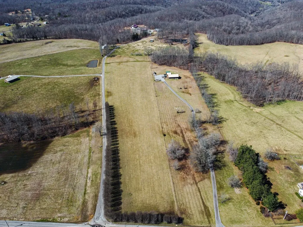 420 Shangri Lane Woodbury TN 37190