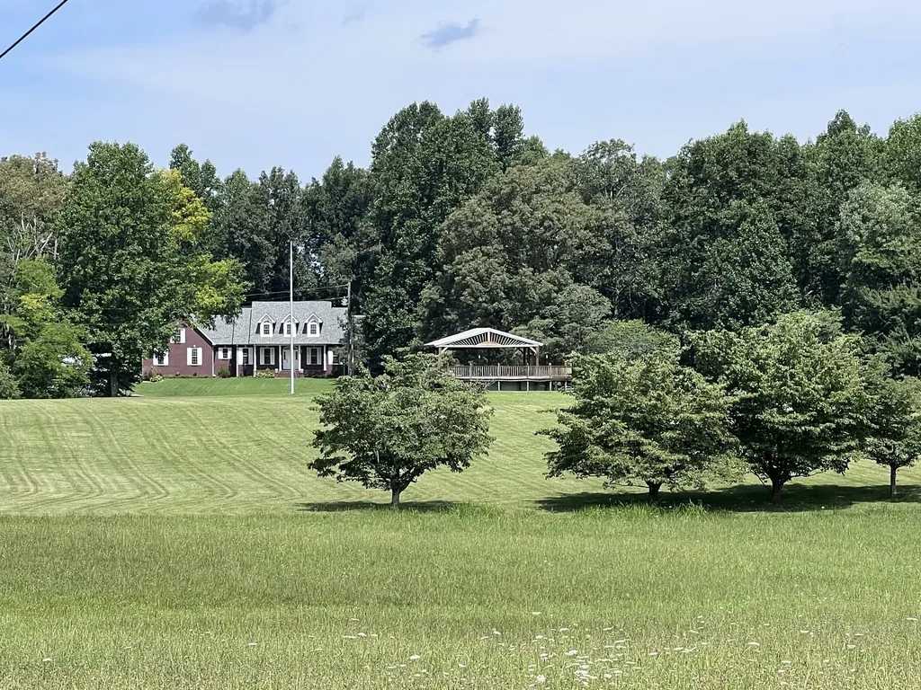 420 Shangri Lane Woodbury TN 37190