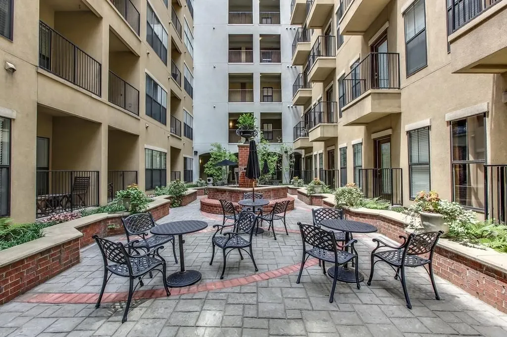 1803 Broadway Nashville TN 37203
