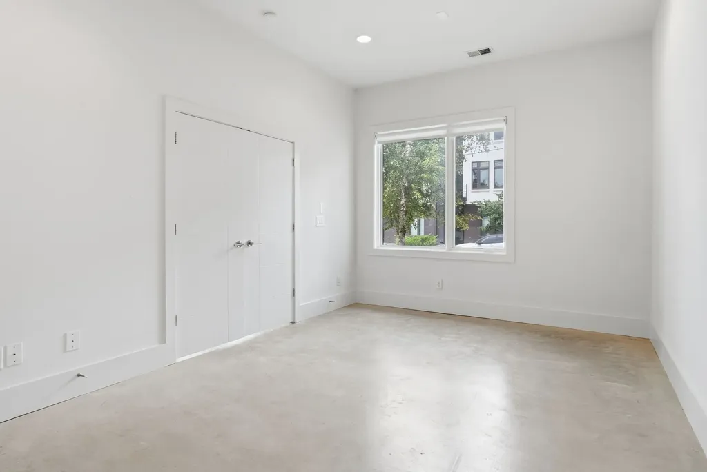 800 13th Ave, S Nashville TN 37203